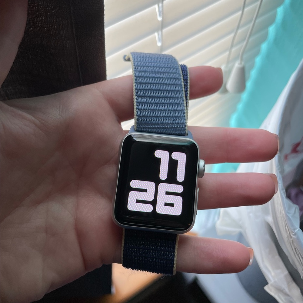 Apple Watch Series 3 Aluminum Case 38mm * GPS only